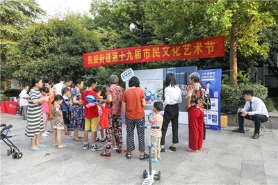 黨建引領新服務 文化經紀人在“共建、共治、共享”治理新模式下的探索與實踐